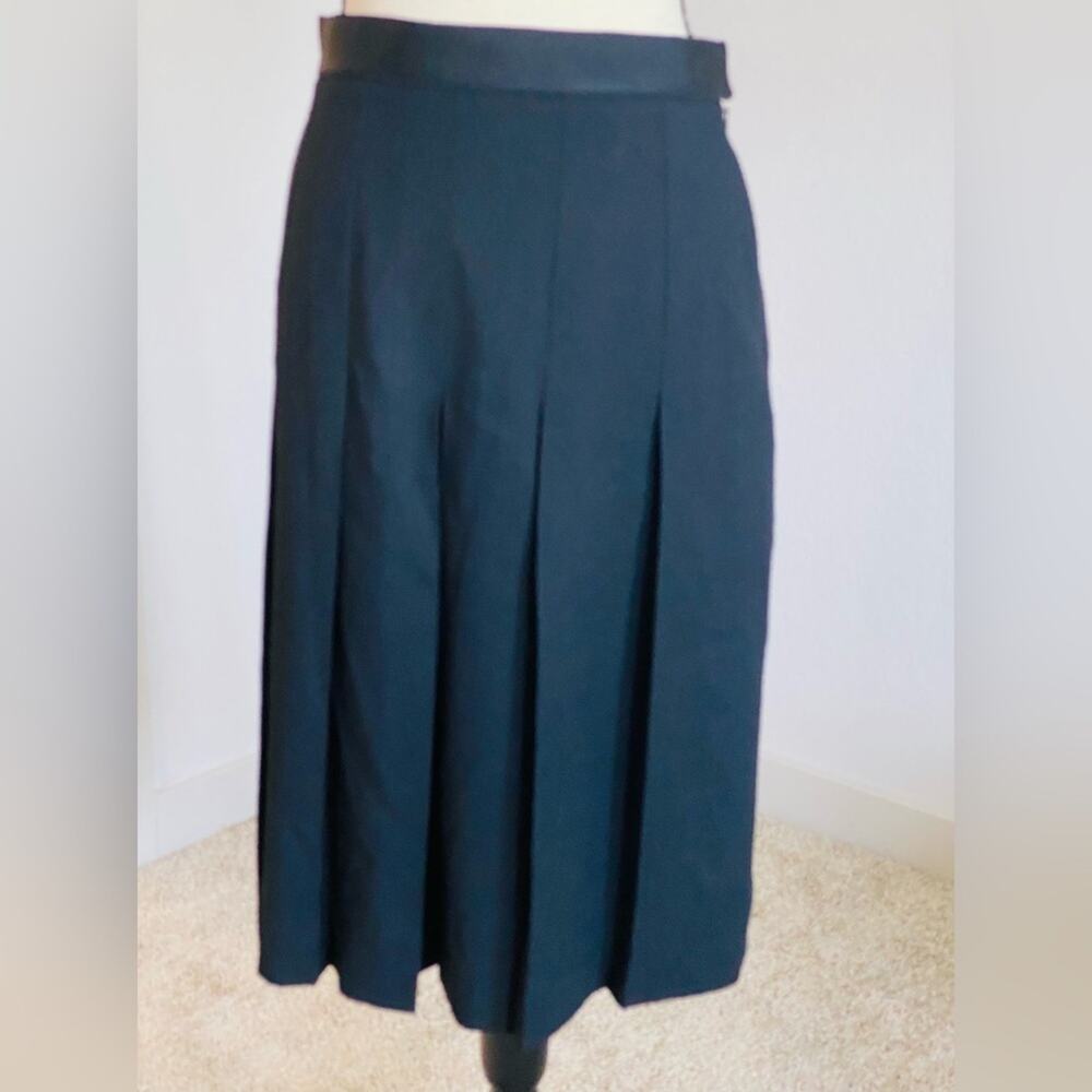 Brooks Brothers Wool New Pleated Knee Length Black Skirt Classic Style 4